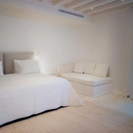House Luxgal On Mikonos 20Prx Holiday home